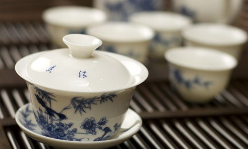 陶瓷茶具的保養(yǎng)和清洗是否有訣竅？