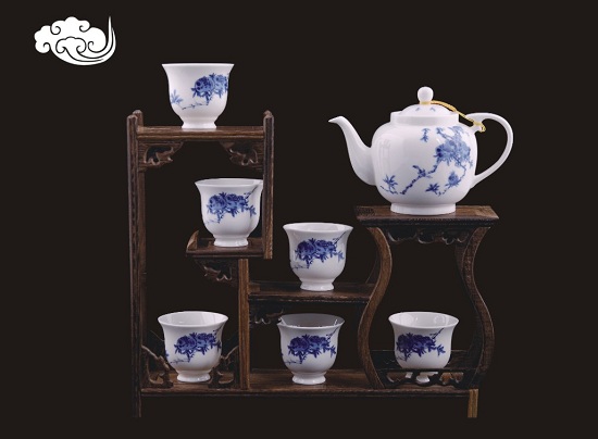 南京萬(wàn)利通禮品朱萬(wàn)軍：國(guó)風(fēng)御品，揚(yáng)帆遠(yuǎn)航