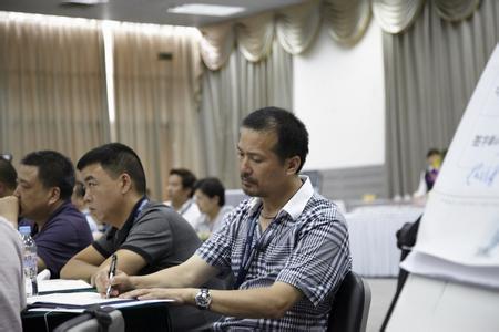 公牛插座阮立平:因為專業(yè) 所以長久