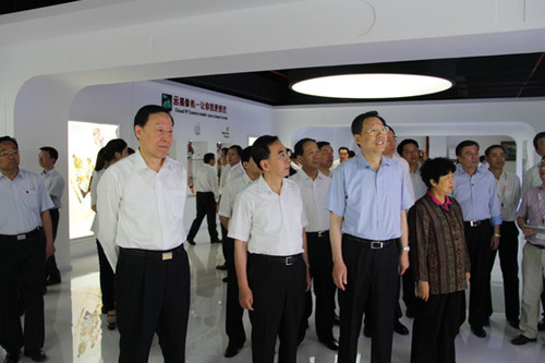 深圳市富視康實業(yè)發(fā)展有限公司